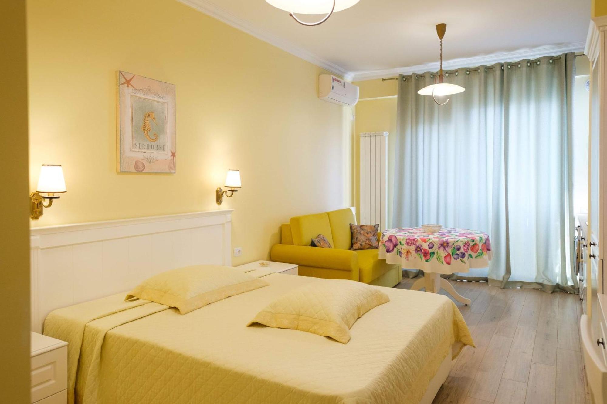 Solid Residence Apartamente ママイア エクステリア 写真
