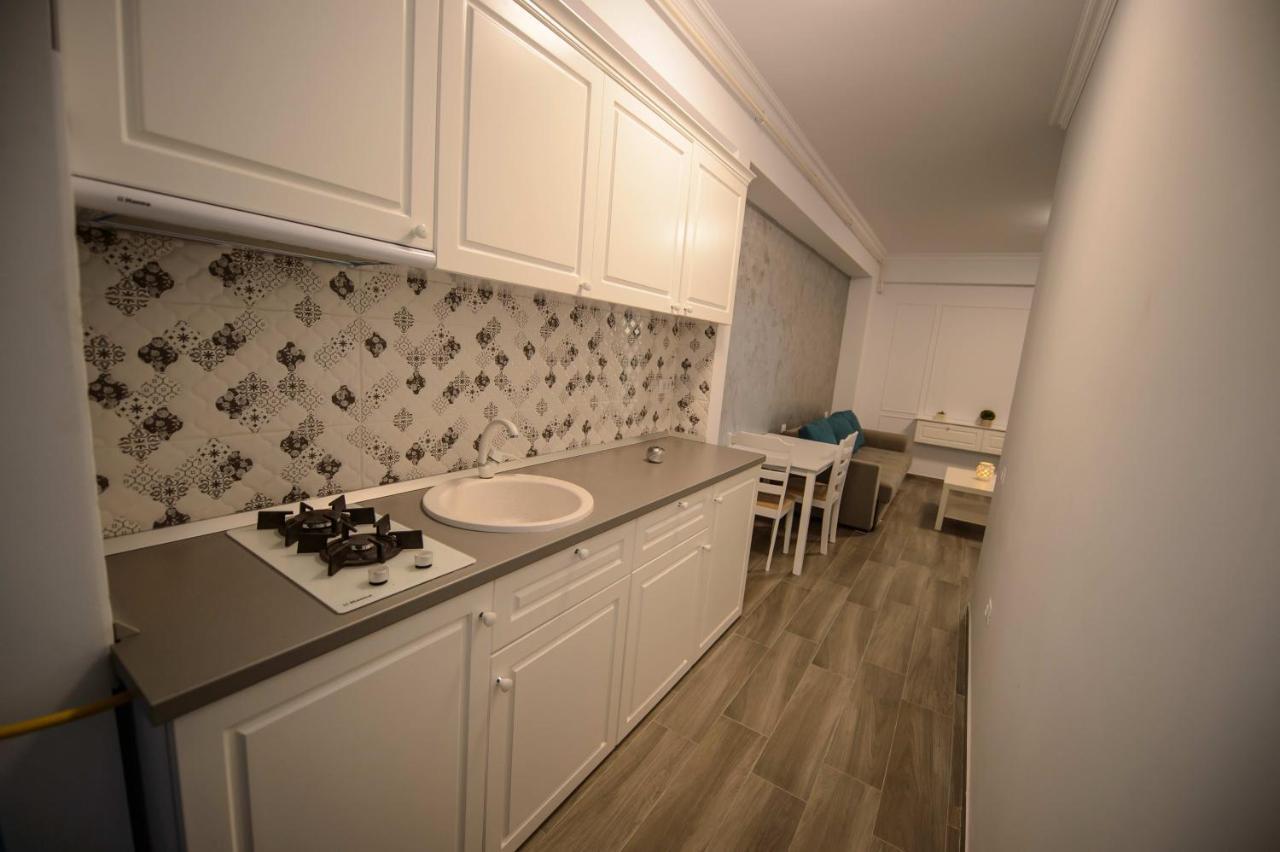 Solid Residence Apartamente ママイア エクステリア 写真